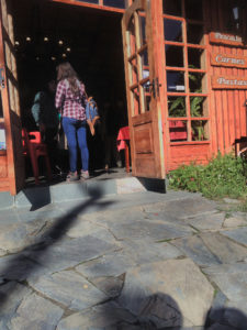 Entrada del lugar donde se realizó la ceremonia del encuentro